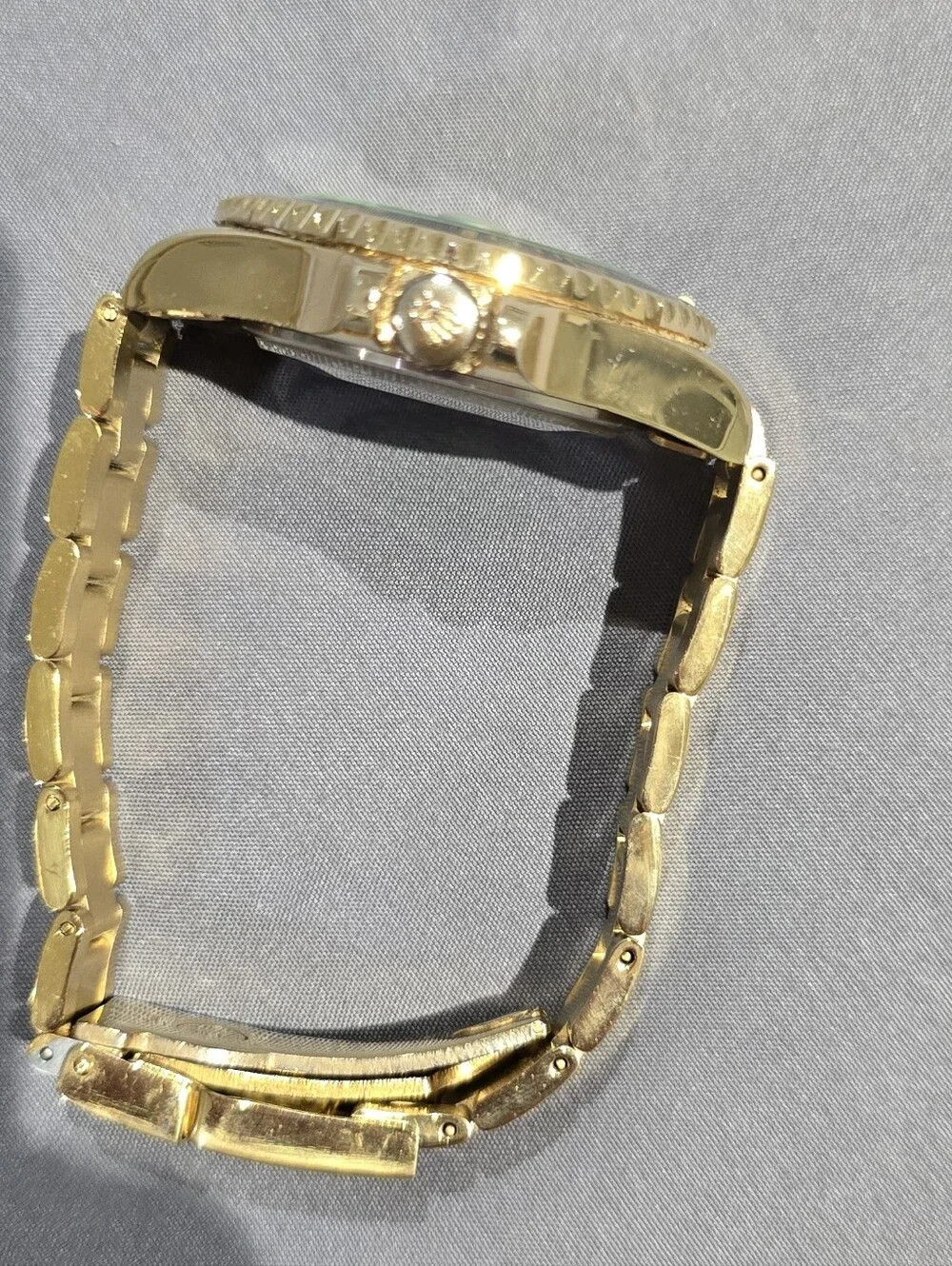 The Unbranded Brand polished gold